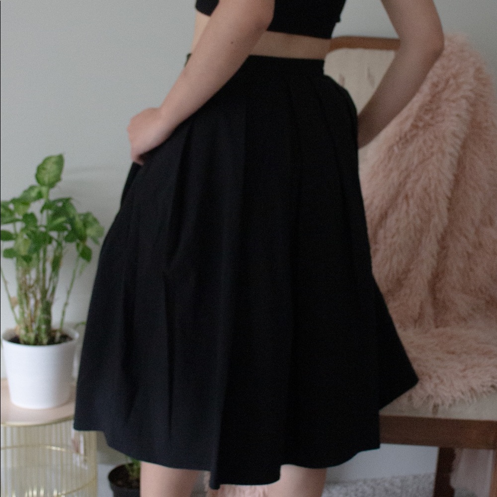 Blaque Label Pleated Skirt size 6